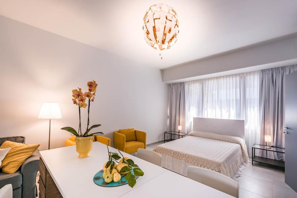Le Residenze Di Don Nino Apartamento Lecce Exterior foto